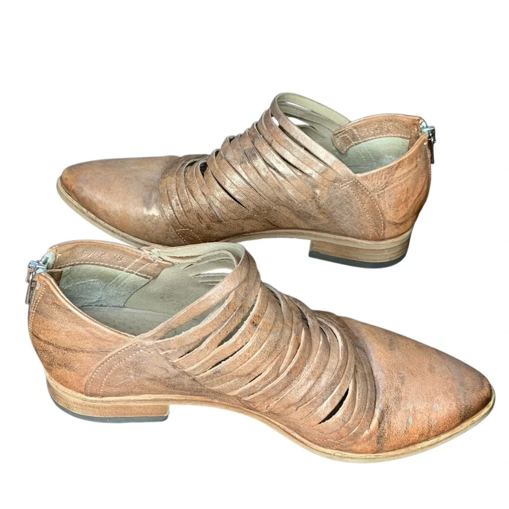 Free People Lost‎ Valley metallic tan brown & gold ankle boots. Size (38) US 8.5